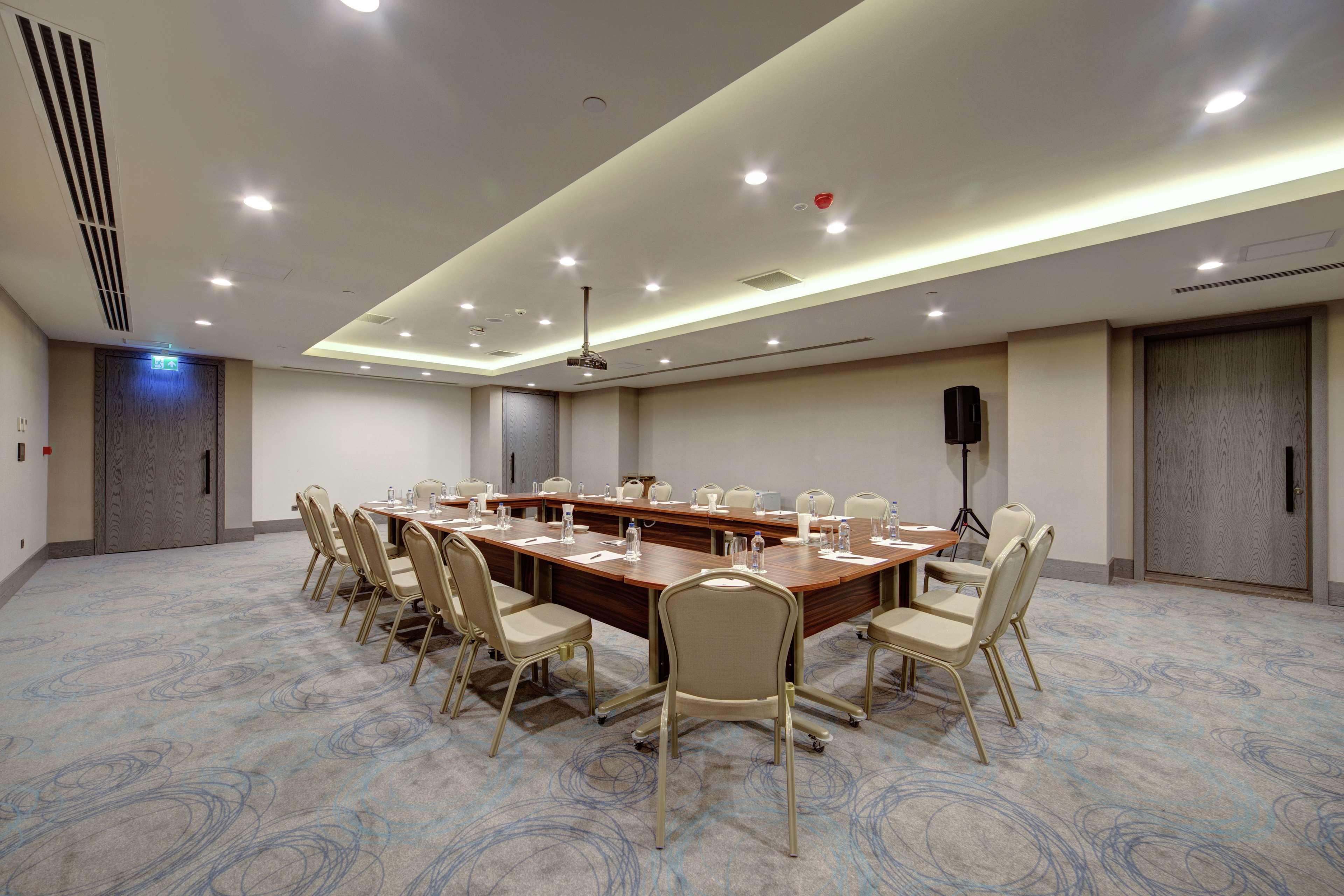 Doubletree By Hilton Adana Hotel Exterior photo