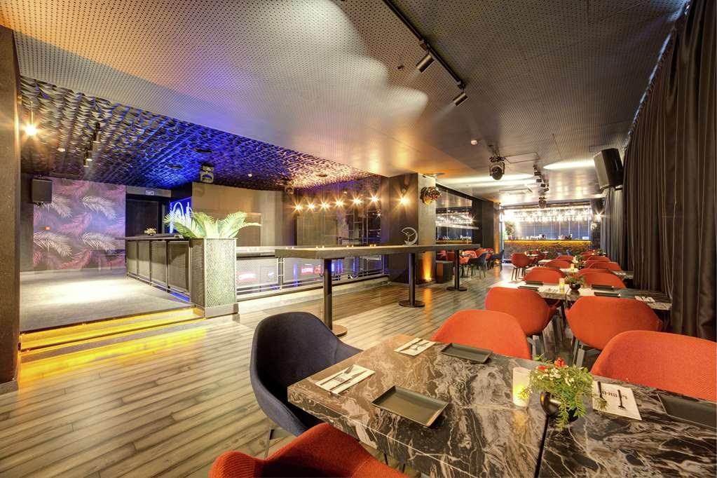 Doubletree By Hilton Adana Hotel Restaurant photo